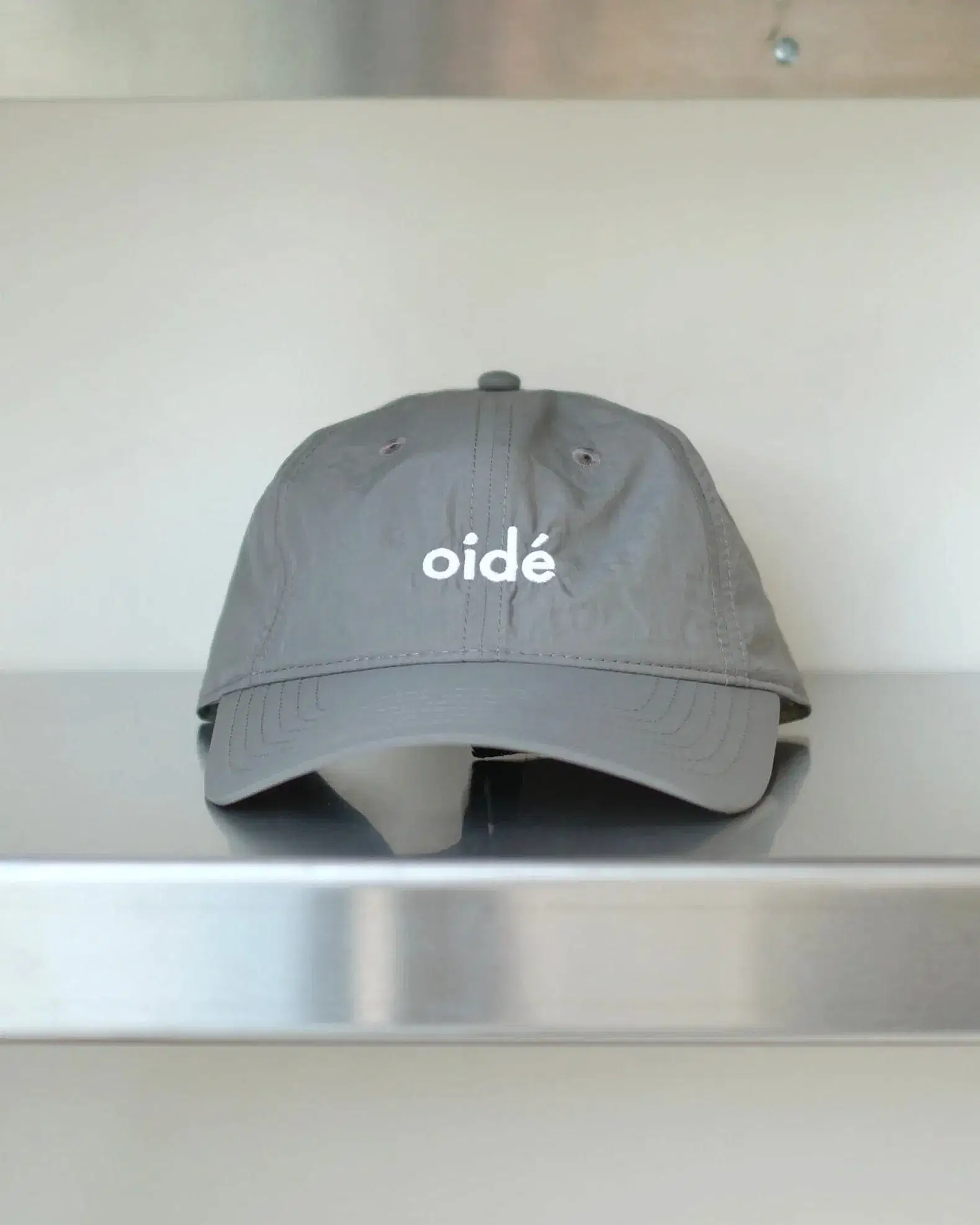 OIDÉ Crinkle Nylon Cap - Dark Grey